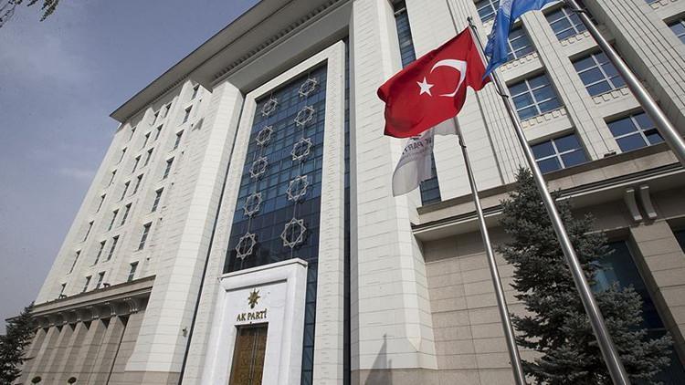 İstifa edip toplu halde AK Partiye geçtiler