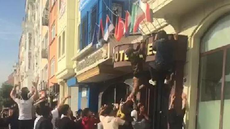 Fatih'te Fransa'ya tepki