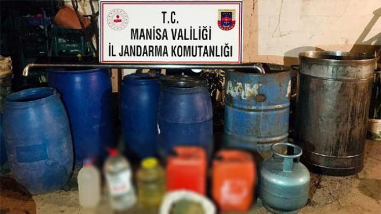 Salihli'de 705 litre sahte içki ele geçirildi