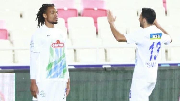 Rizespor deplasman fobisini yendi! Süper Lig'de 11 maç sonra...