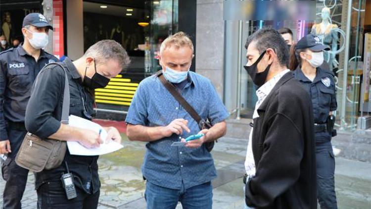 Maske takmayanlar, sivil polislere yakalandı