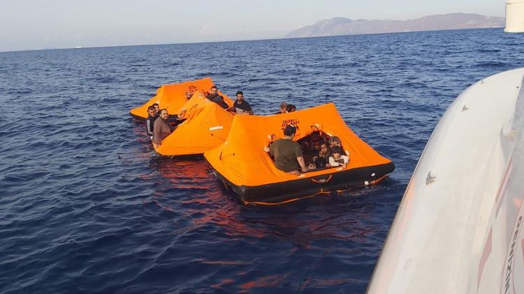 Bodrum'da 83 kaçak göçmen kurtarıldı