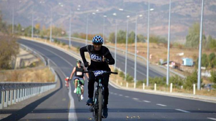 Bingöl'de pedallar cumhuriyet için çevrildi