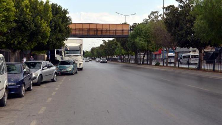 Üst geçidi kullanmayan yayaya minibüs çarptı, öldü