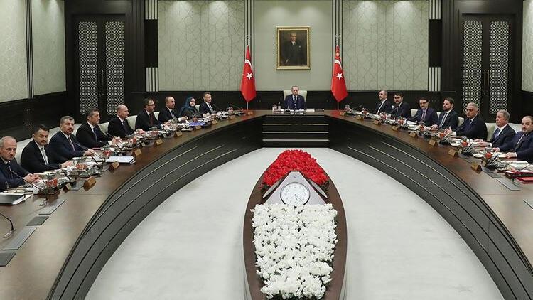 Kabine toplanıyor... Gündem deprem ve salgın
