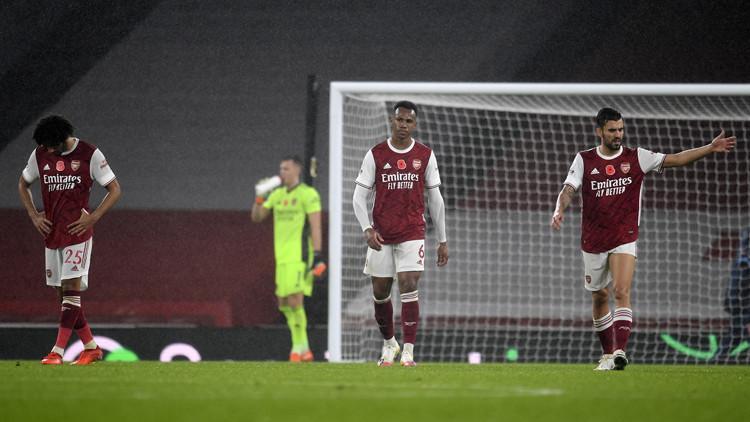 Arsenal sahasında Aston Villa'ya 3-0 mağlup oldu