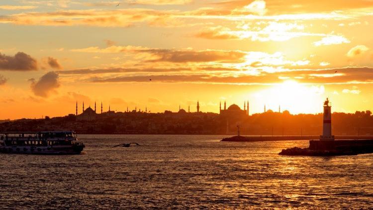İstanbul'da günbatımının en güzel izlendiği balık restoranları