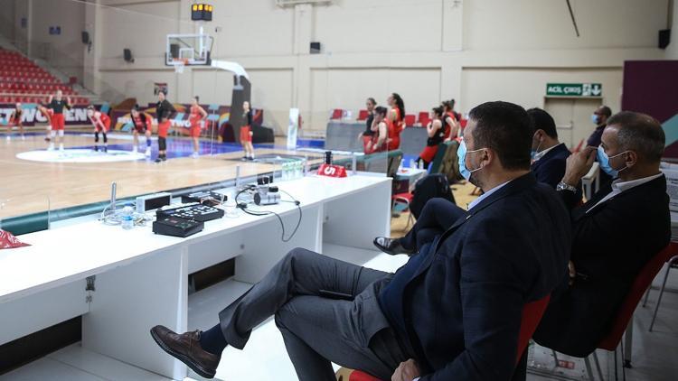 TBF Başkanı Hidayet Türkoğlu, A Milli Kadın Basketbol takımını takip etti!