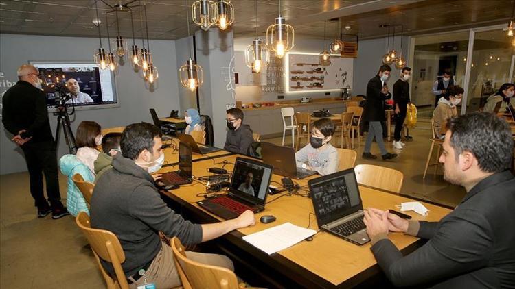 'İnsan-makine etkileşiminden anlayan gençlere ihtiyaç var'
