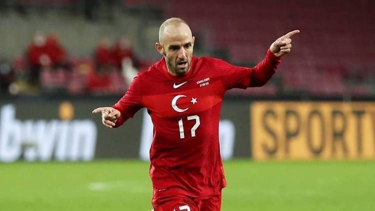 Milli takımda Efecan Karaca'nın doğum günü kutlandı
