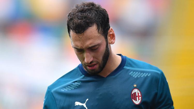 Son Dakika Haberi | İtalyan devi Juventus'tan Hakan Çalhanoğlu'na açık çek