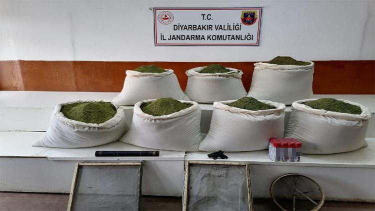 Diyarbakır'da 308 kilo esrar ele geçirildi