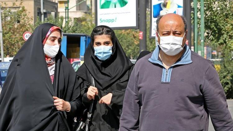 İran'da vakalar artıyor, sağlık bakanından korkutan uyarı