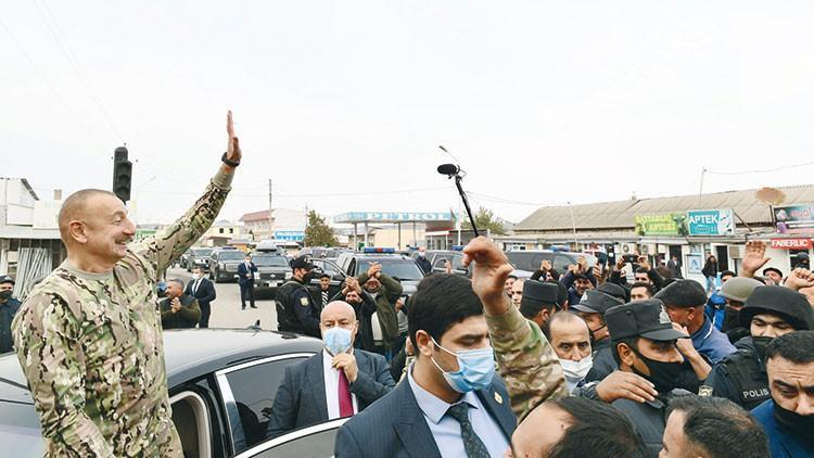 Aliyev’den zafer turu