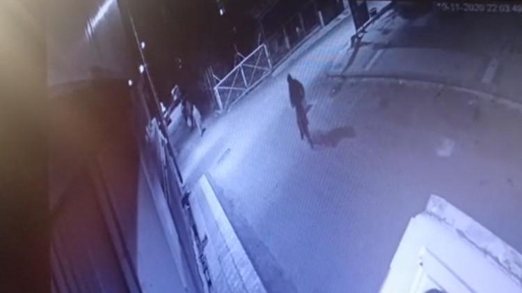 Mersin'de kapkaç şüphelileri güvenlik kamerası görüntülerinden yakalandı