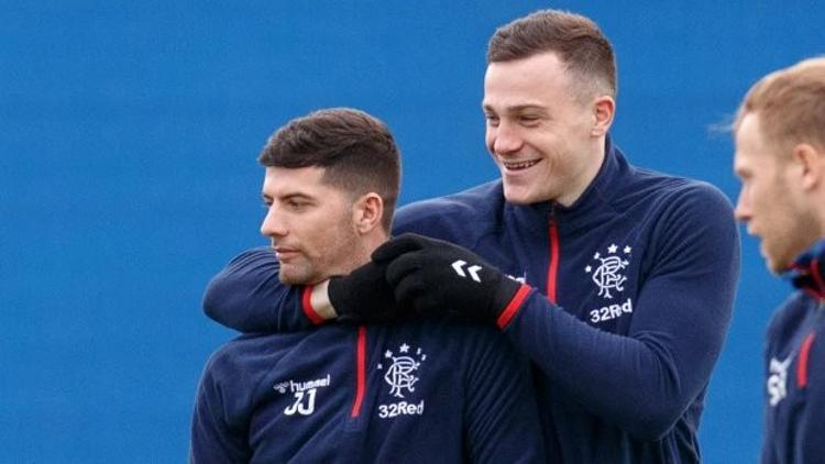 İzolasyon kurallarına uymayan Rangerslı futbolculara 7'şer maç ceza kesildi!