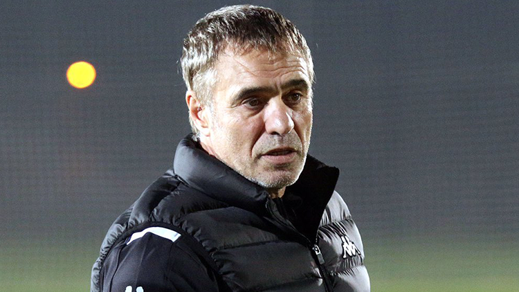 Son Dakika | Ersun Yanal bir ilk peşinde! Kritik maç...