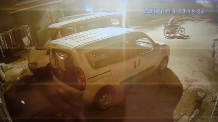 Motosiklet hırsızı güvenlik kamerasında