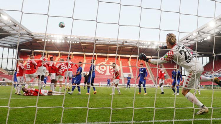 Bundesliga'da heyecan yeniden başlıyor! İşte ilk 7 karşılaşma