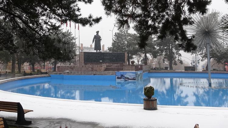 Erzurum kar ve sise teslim oldu
