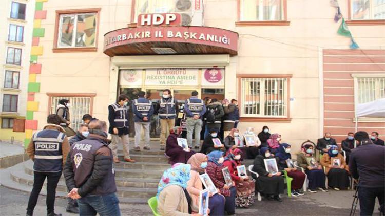 HDP önündeki eylemde 446'ncı gün; aile sayısı 176 oldu
