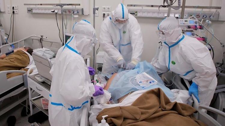 ABD'de Kovid-19 aşısı beklenirken hastane kapasiteleri dolmak üzere