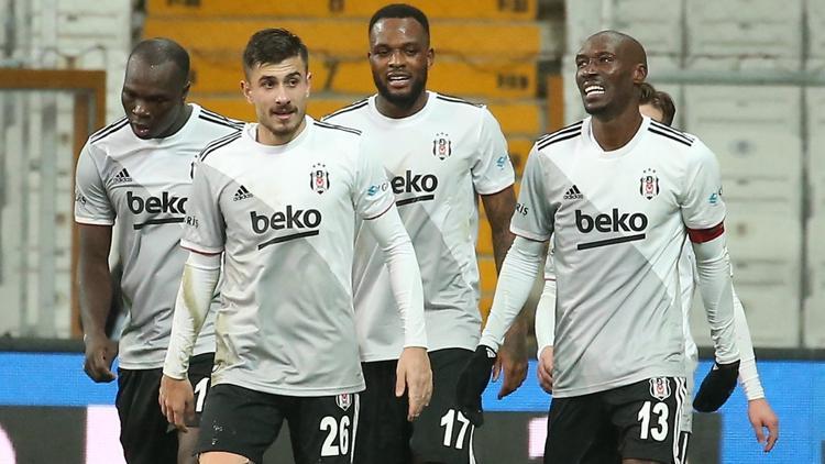 Beşiktaş'ın gol yükü Larin, Aboubakar ve Atiba'da