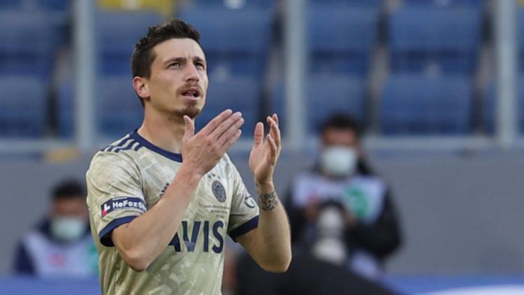 Son Dakika Haberi | Fenerbahçe'de Mert Hakan, sokak sokak dolaşıp yoksul birini aradı