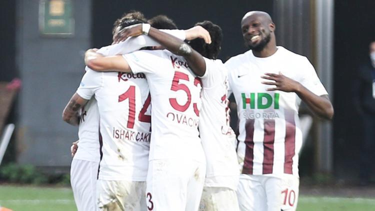 Bandırmaspor 7 maçlık galibiyet hasretini lideri yenerek dindirdi!