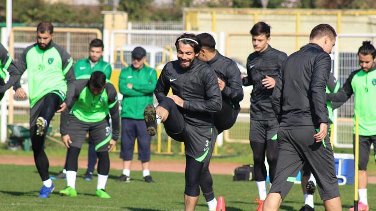 Kocaelispor'da 1 futbolcunun Kovid-19 testi pozitif çıktı