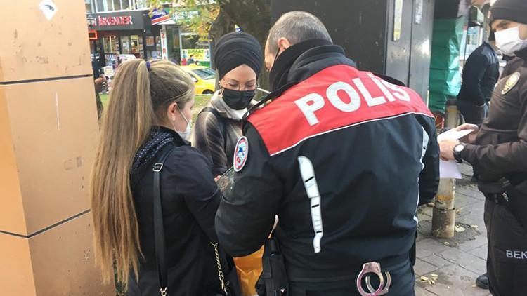 İzmit’te maske takmayı unuttu, sözleri şaşırttı