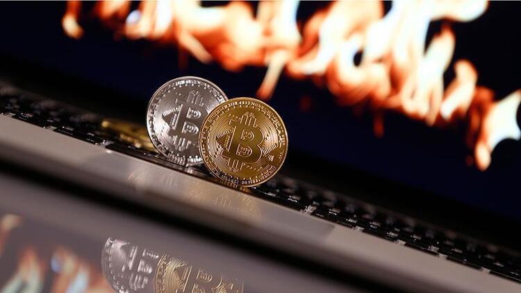 Bitcoin 18 bin doların altına geriledi