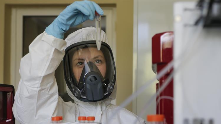 Rusya koronavirüste hem vaka hem de ölüm sayısında rekor kırdı