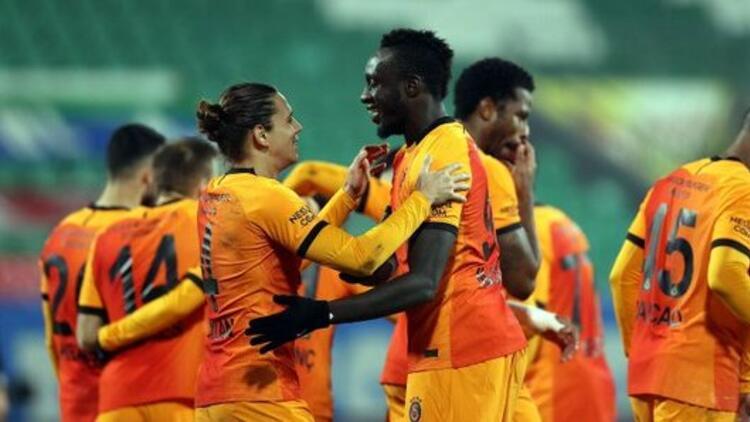 Galatasaray deplasman fobisini yendi 5 maçta 12 puan...