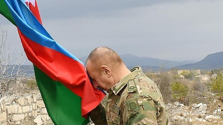 Azerbaycan 10 Kasım tarihini "Zafer Günü" ilan etti