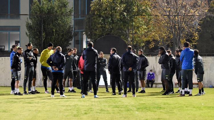 Denizlispor, Fenerbahçe'yi konuk edecek! "Çıkış yakalama fırsatı..."