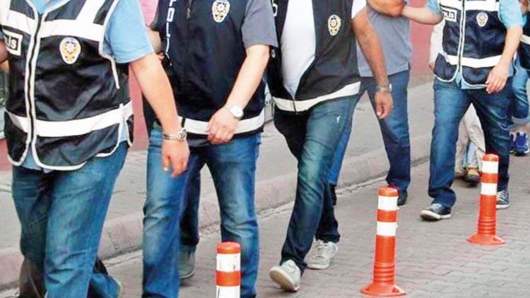 FETÖ’nün mahrem imamları çözüldü! Polis tekniğiyle hücre evlerini incelemişler