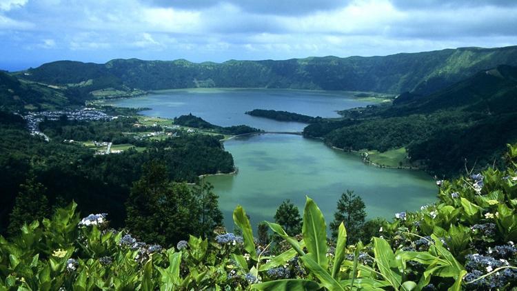 Portekiz'in yedi harikasından Sete Cidades