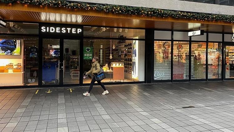 Hollanda'da Kovid-19 önlemleri 19 Ocak'a kadar sıkılaştırıldı
