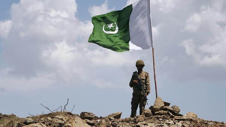 Pakistan'da 2020'ye muhalif partilerin gösterileri ve Keşmir damgasını vurdu