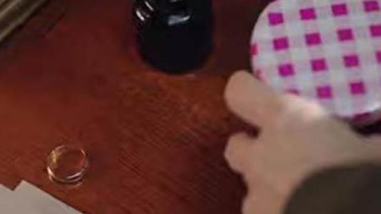 Masumlar Apartmanı'nda Naci gerçekten evli mi, eşi kim?