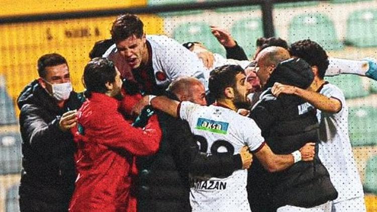 "Statsız" Fatih Karagümrük, 2020'nin iç saha lideri!