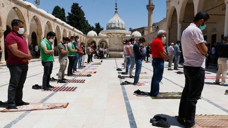 cuma namazi nasil kilinir kac rekat iste cuma namazinin kilinisi son dakika haberleri internet