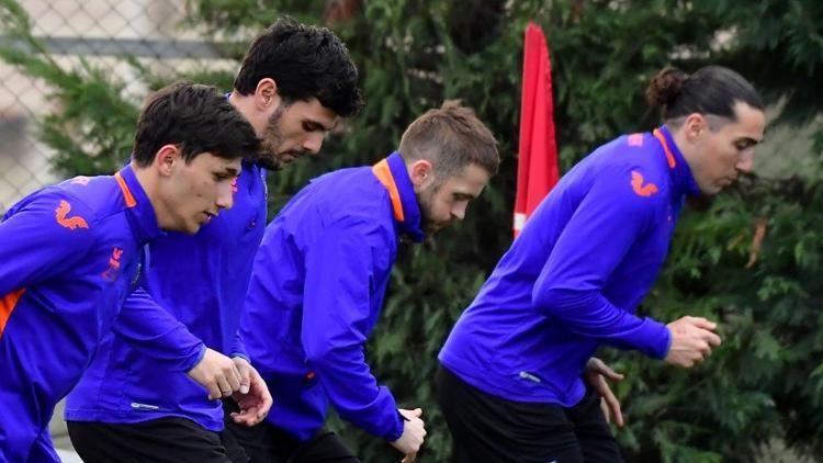 Başakşehir, BB Erzurumspor'u konuk edecek! Takımda 4 eksik...