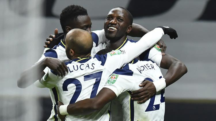 İngiltere Lig Kupası'nda ilk finalist Tottenham