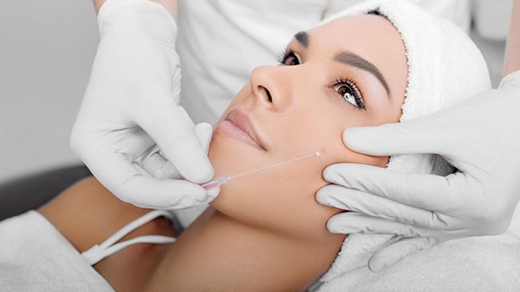 Ameliyatsız Yüz Germe: Endopeel Yöntemi Nedir?