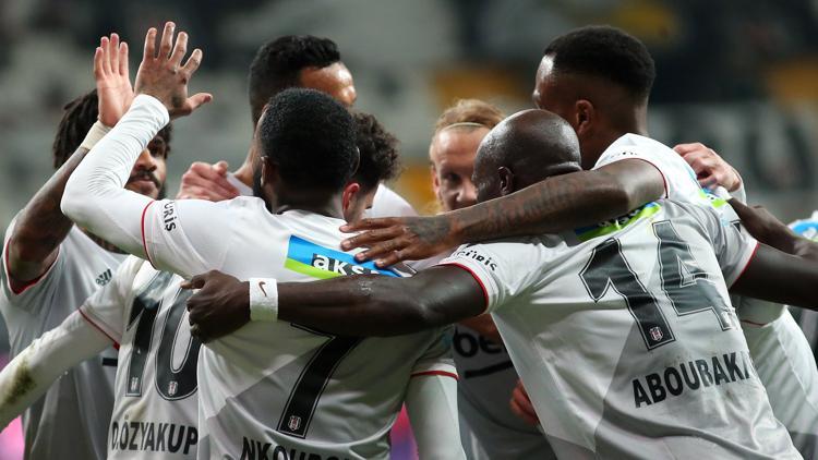 Cyle Larin ve Oğuzhan Özyakup, Sergen Yalçın'la yeniden doğdu!