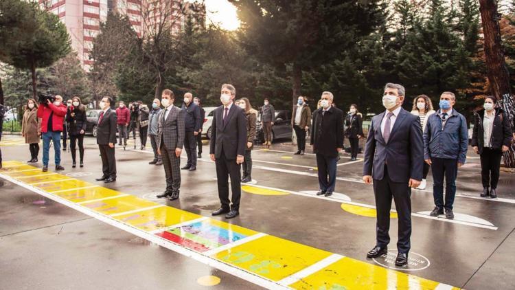 Okullarda 58 gün sonra İstiklal Marşı