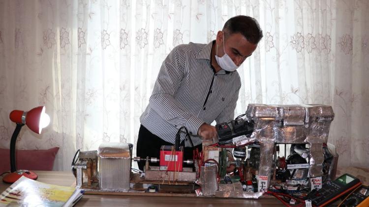 Teknolojiye merak saldı, atölyesinde motor geliştirdi