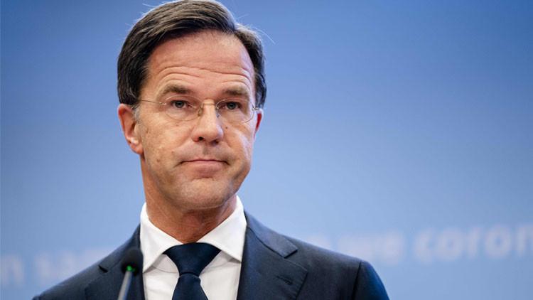 Hollanda hükümeti istifa etti!